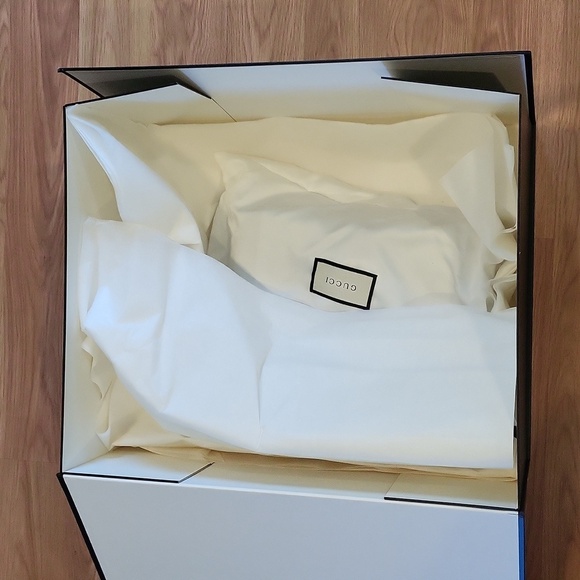 NWT Large Women’s Gucci Interlocking G Leather Bag - Picture 8 of 16